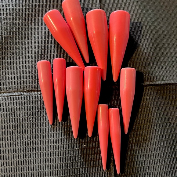 🎀Ear stretching kit🎀 - Picture 1 of 1